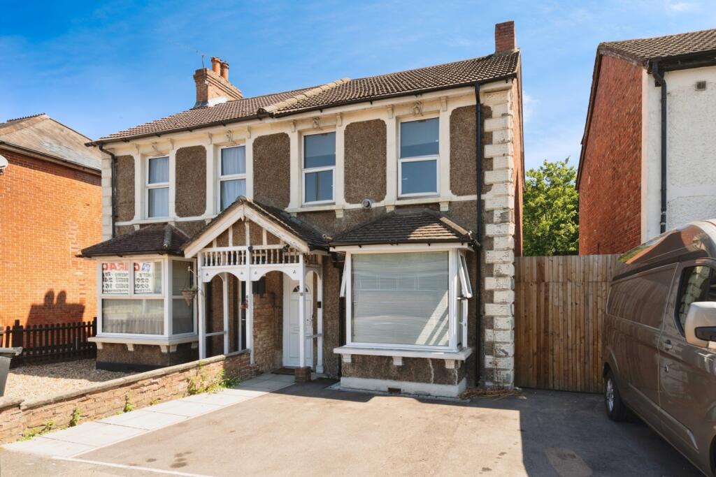Main image of property: Godstone Road, Whyteleafe, Surrey, CR3