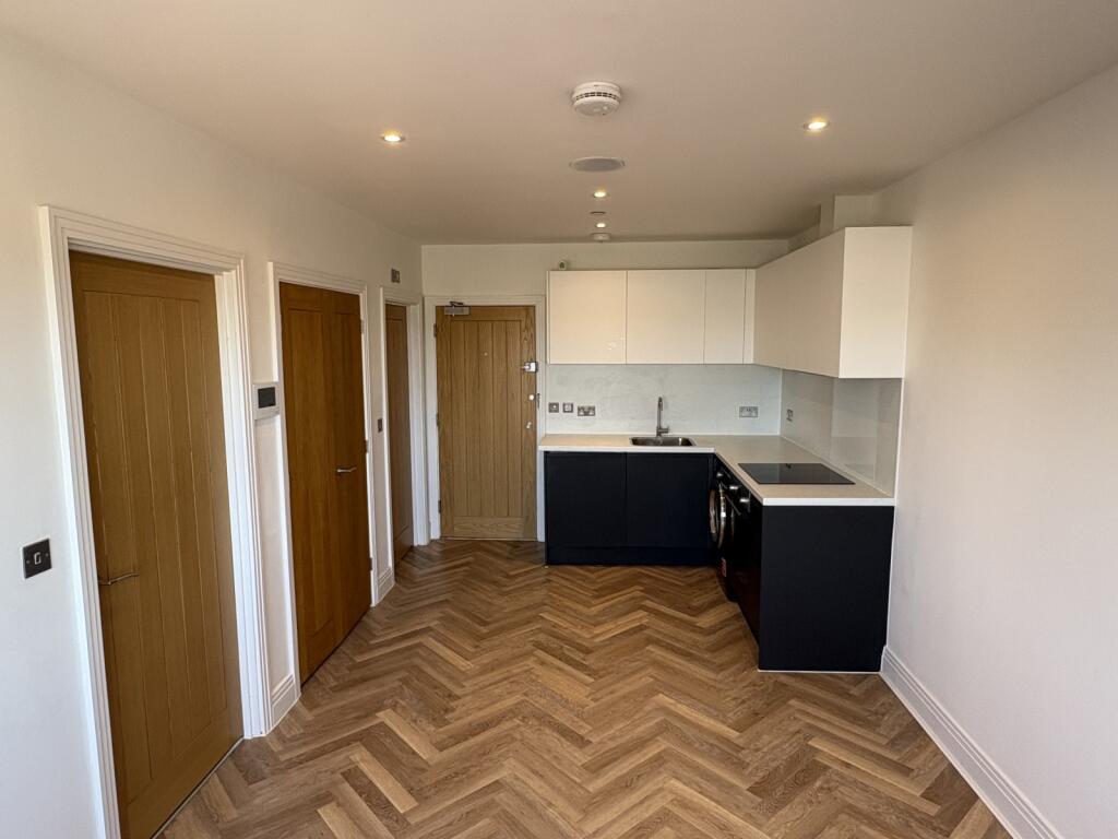 Main image of property: Cleeve Road, Leatherhead, Surrey, KT22