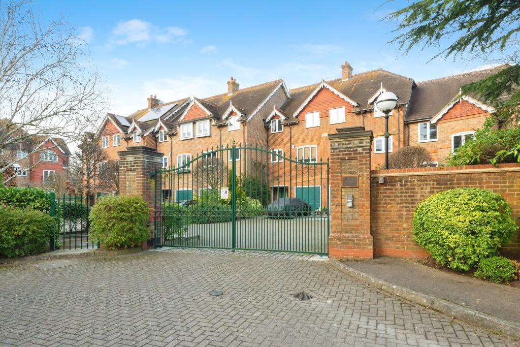 Main image of property: Wallis Mews, Guildford Road, Fetcham, Leatherhead, KT22