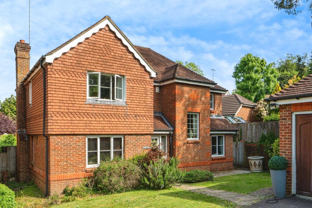Main image of property: Green Lane, Leatherhead, Surrey, KT22