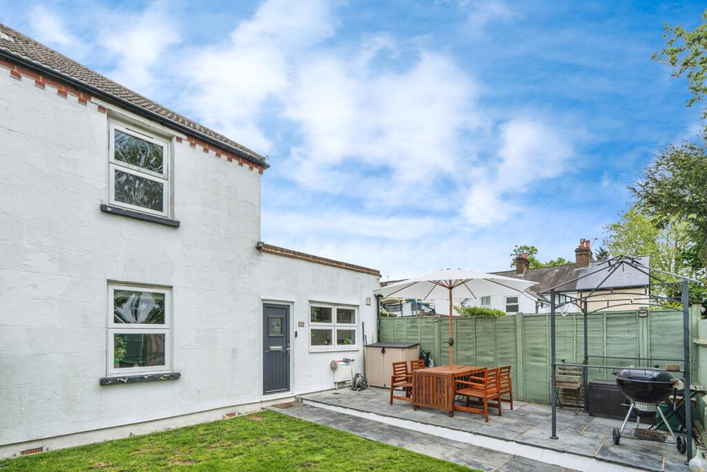 Main image of property: Kingston Road, Leatherhead, Surrey, KT22