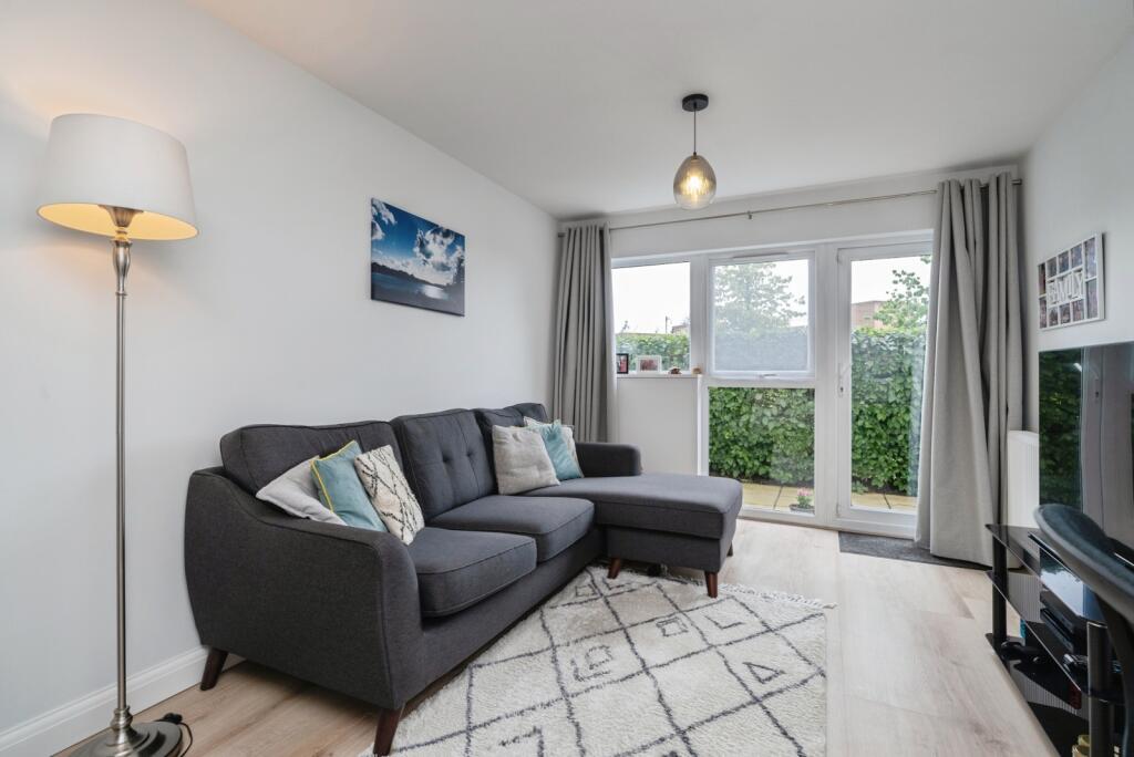 Main image of property: Park View Road, Leatherhead, Surrey, KT22