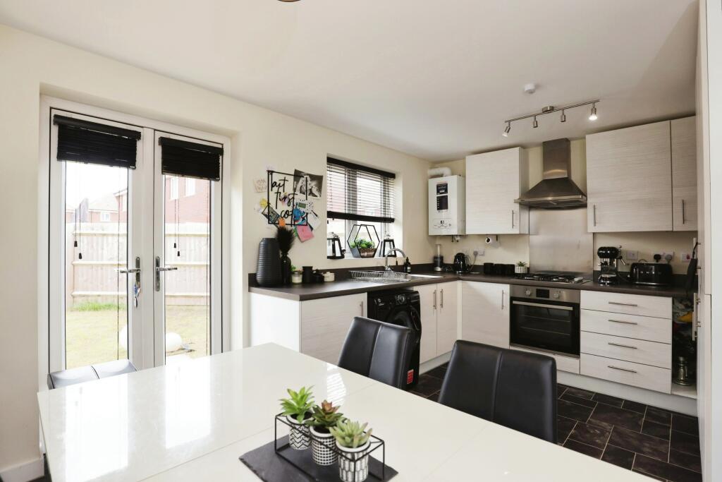 Additional property image - Laxton Way, Bidford-on-Avon, Alcester, Warwickshire, B50