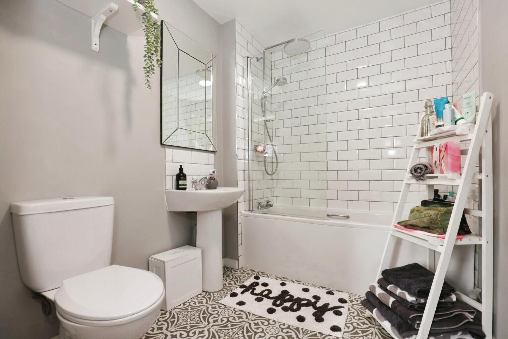 Additional property image - Laxton Way, Bidford-on-Avon, Alcester, Warwickshire, B50