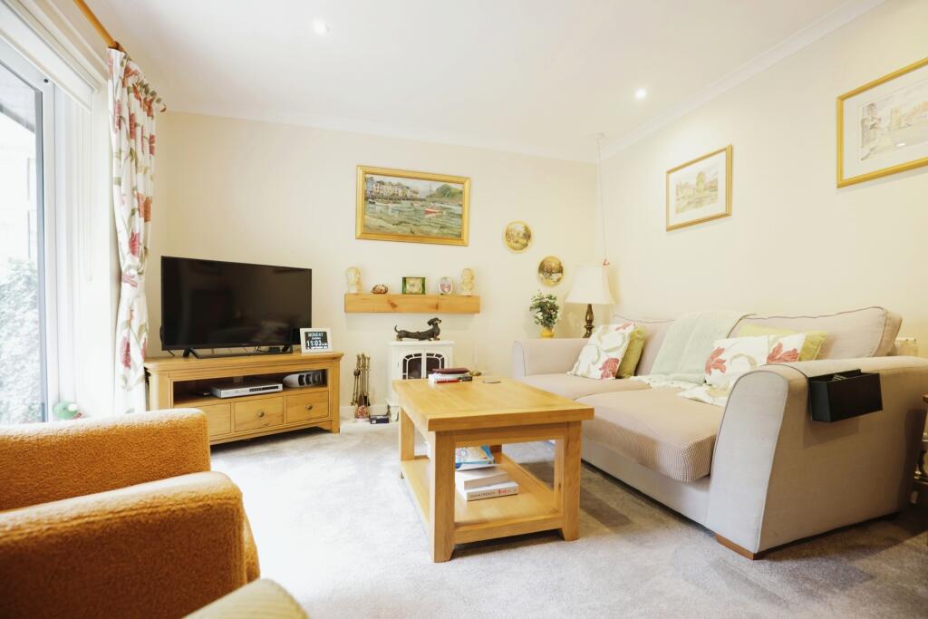 Additional property image - Knights Lane, Tiddington, Stratford-upon-Avon, Warwickshire, CV37