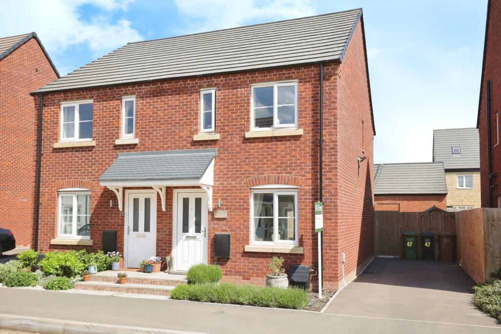 Main image of property: Cooper Crescent, Long Marston, Stratford-upon-Avon, Worcestershire, CV37