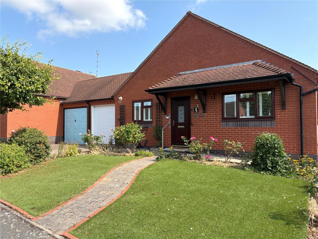 Main image of property: Woodward Court, Snitterfield, Stratford-upon-Avon, Warwickshire, CV37