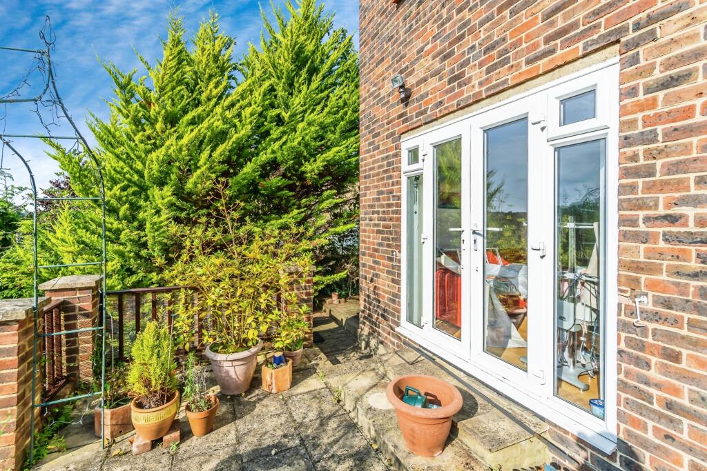 Additional property image - Coulsdon Road, Coulsdon, CR5