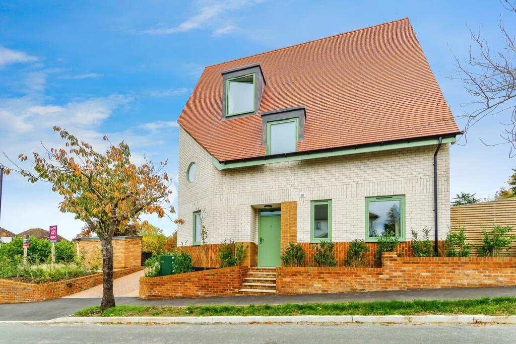 Main image of property: North Down, South Croydon, CR2