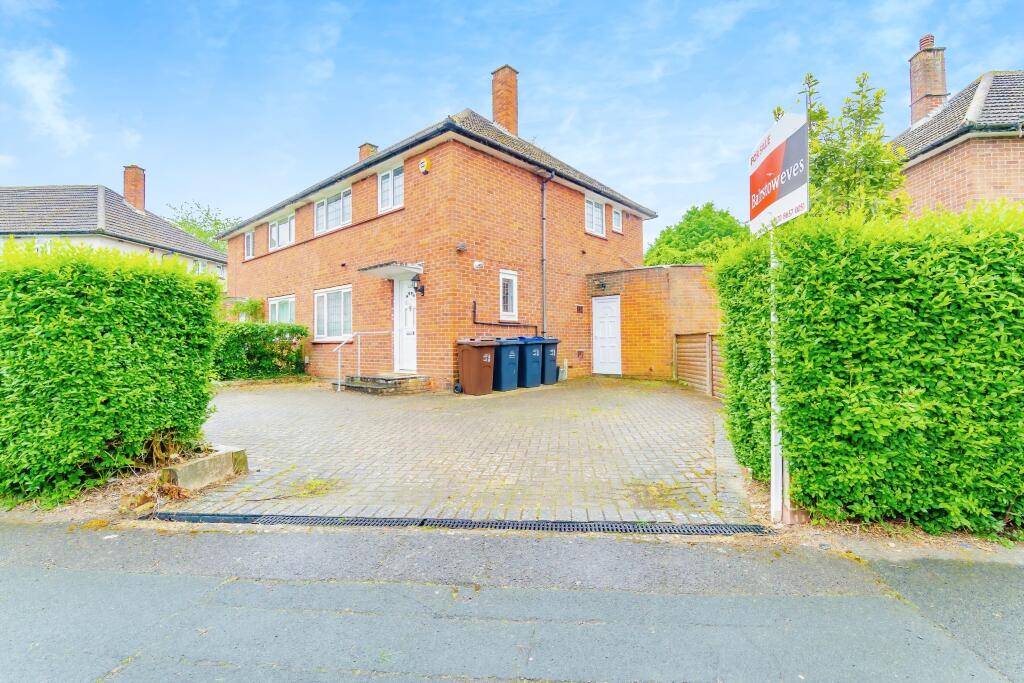 3 bedroom semidetached house for sale in Homestead Way, New Addington