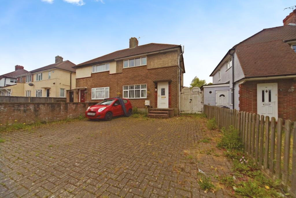 Main image of property: Parkway, New Addington, Croydon, CR0