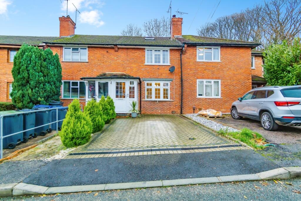 Main image of property: Foxearth Spur, Selsdon, South Croydon, Surrey, CR2