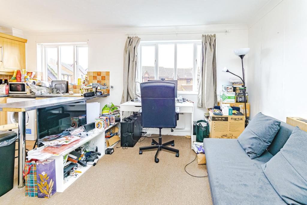 1 bedroom flat for sale in Marigold Way, Shirley Oaks Village, Croydon, CR0