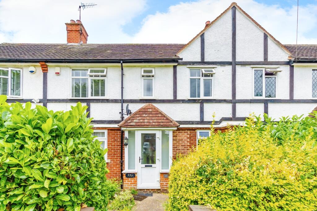 3 bedroom end of terrace house for sale in The Glade, Croydon, Surrey, CR0