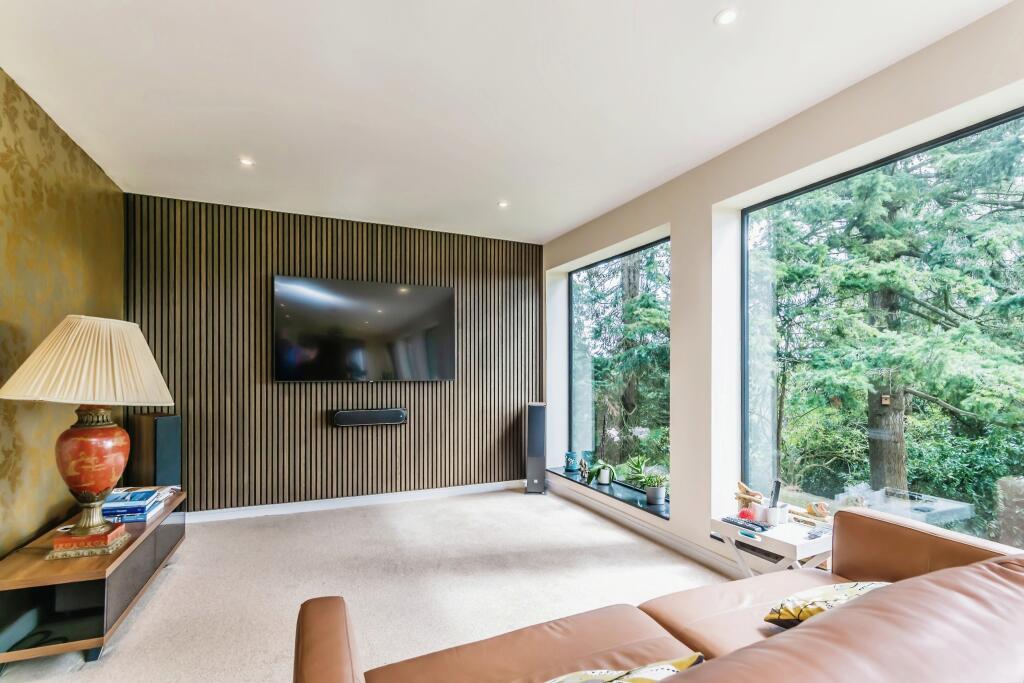 Additional property image - Bishops Walk, Croydon, Surrey, CR0