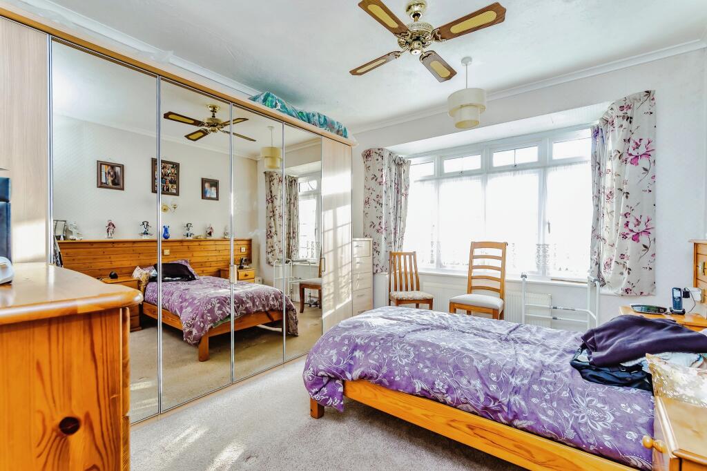 Additional property image - Woodmere Avenue, Croydon, CR0