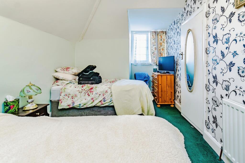Additional property image - Woodmere Avenue, Croydon, CR0
