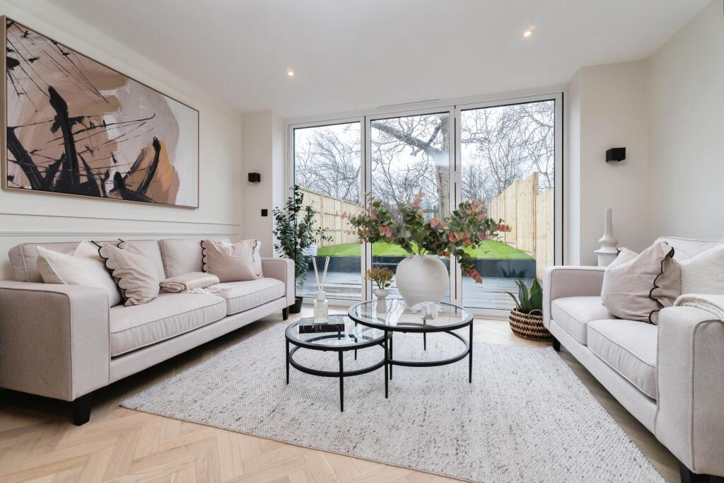 Additional property image - Tower View, Croydon, CR0