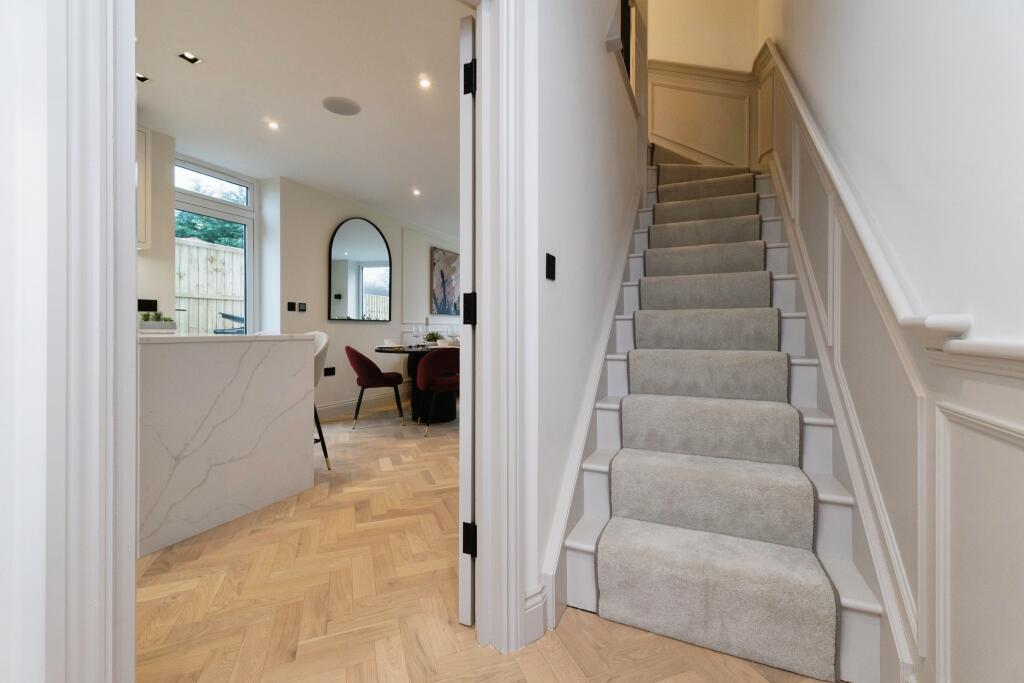 Additional property image - Tower View, Croydon, CR0