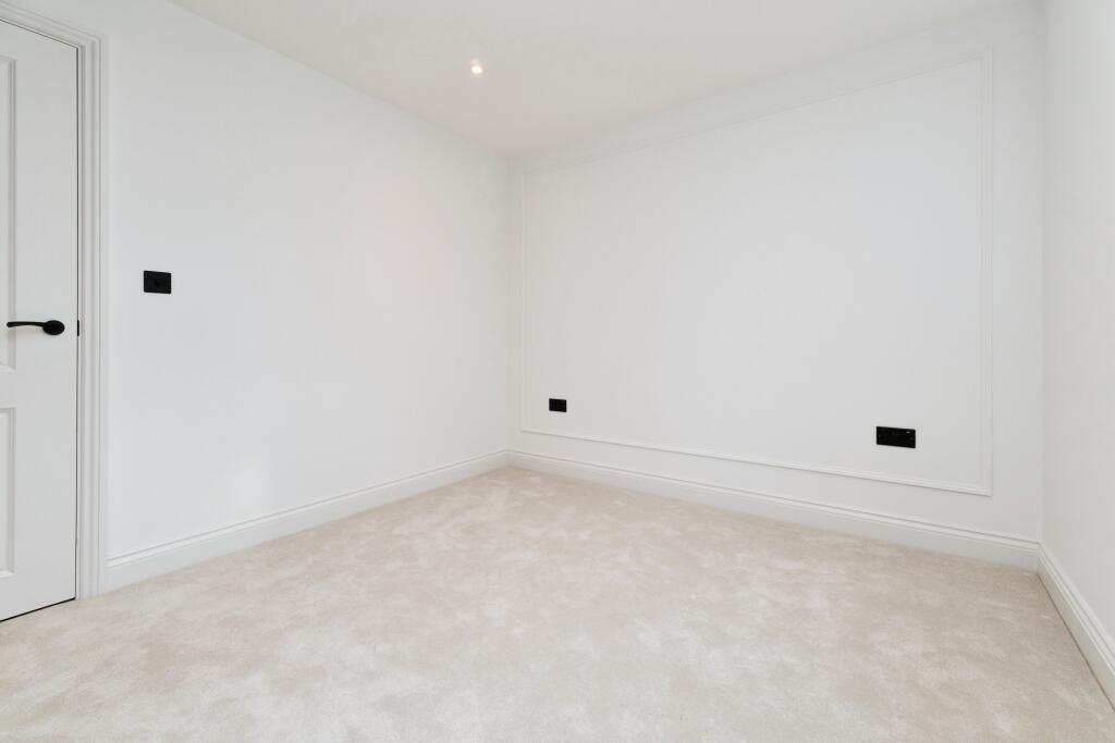 Additional property image - Tower View, Croydon, CR0