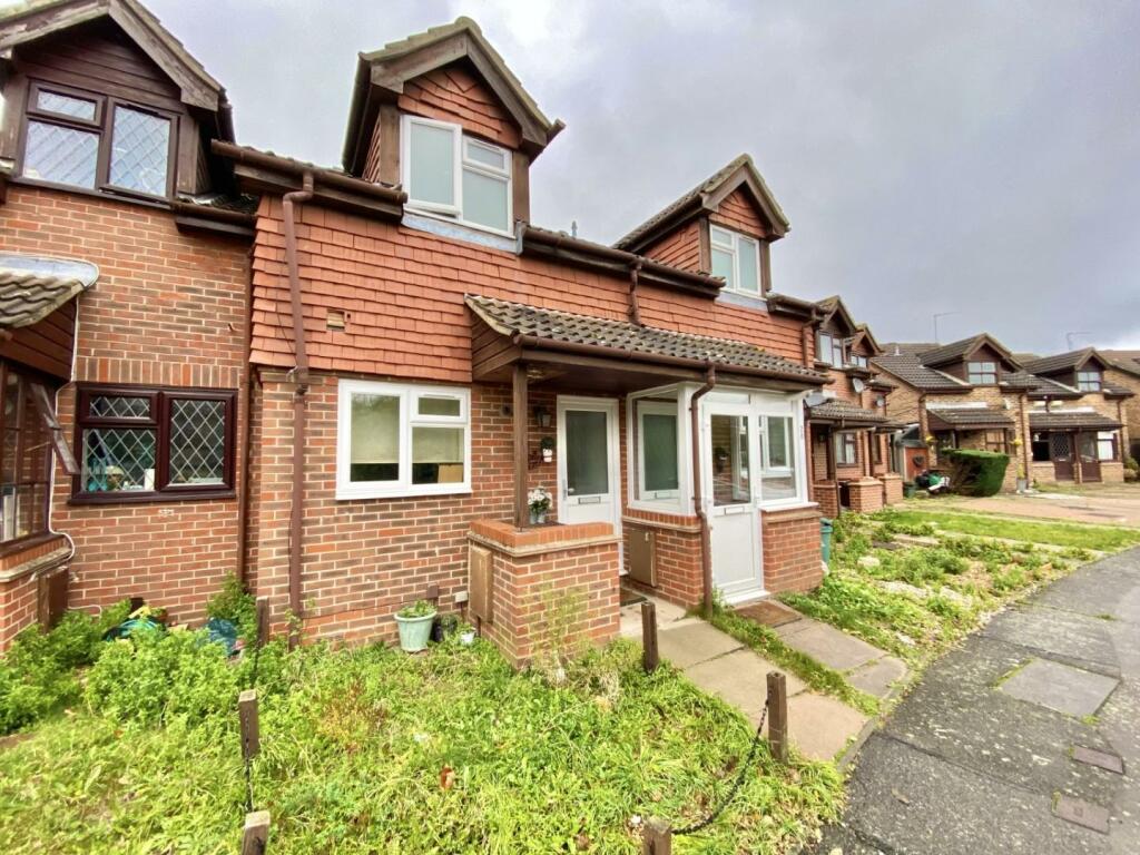 1 bedroom house for sale in Sharpness Close, Hayes, UB4 9SW, UB4