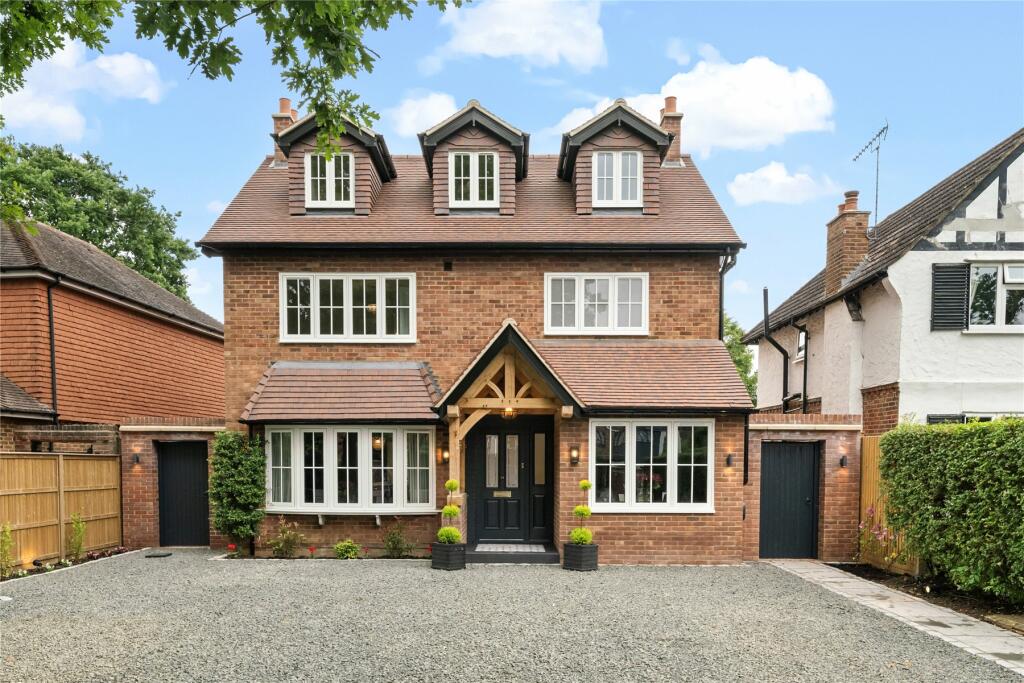 Main image of property: The Glade, Fetcham, Leatherhead, Surrey, KT22