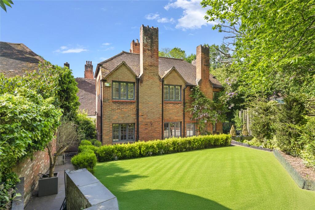 Main image of property: Green Lane, Cobham, Surrey, KT11