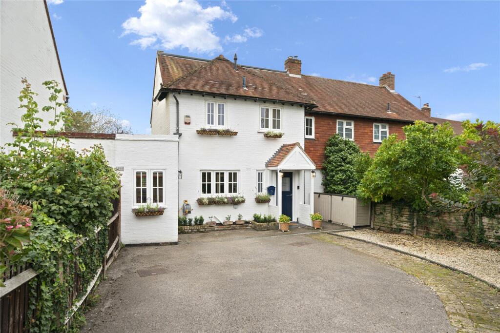 Main image of property: Blundel Lane, Stoke d'Abernon, Cobham, Surrey, KT11