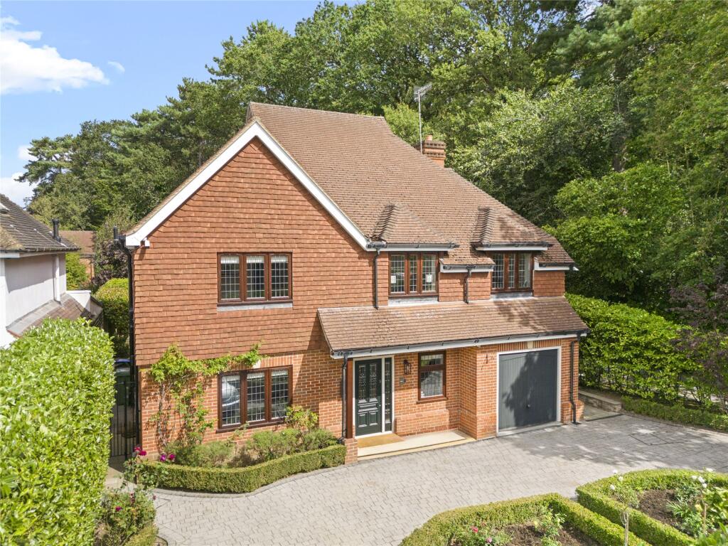 Main image of property: Fee Farm Road, Claygate, Esher, Surrey, KT10