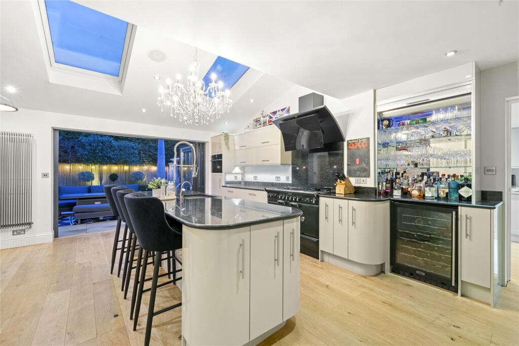 5 bedroom detached house for sale in Woodland Grove, Weybridge, Surrey