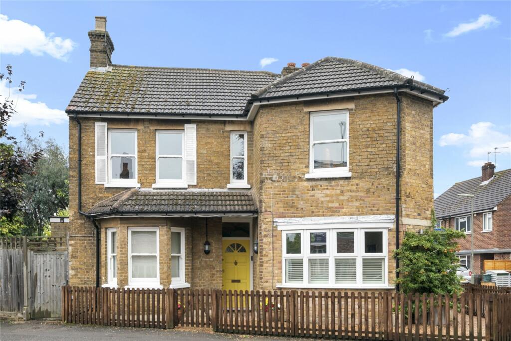 Main image of property: Queens Road, Hersham, Walton-on-Thames, Surrey, KT12