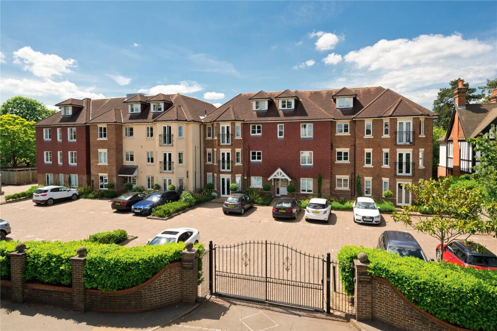 Main image of property: Oatlands Chase, Weybridge, Surrey, KT13