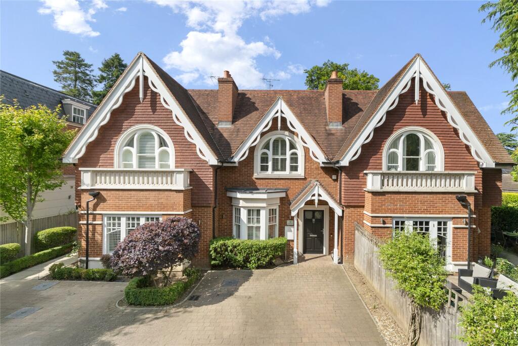 Main image of property: Queens Road, Weybridge, Surrey, KT13