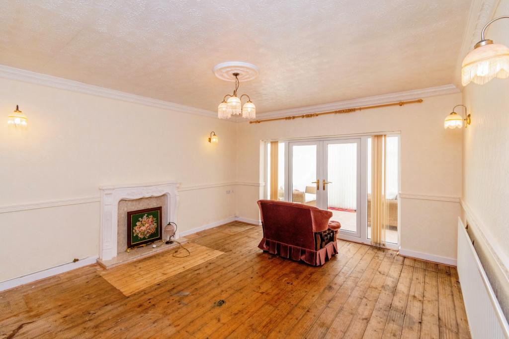 2 bedroom bungalow for sale in Pooles Lane, Willenhall, WV12