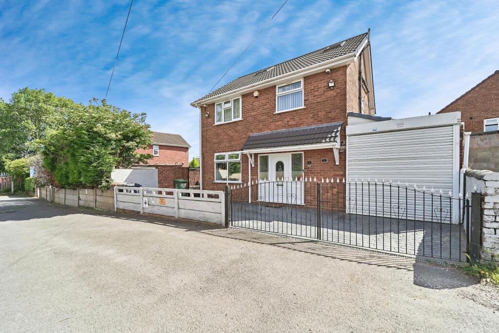 Main image of property: Engine Lane, WEDNESBURY, West Midlands, WS10