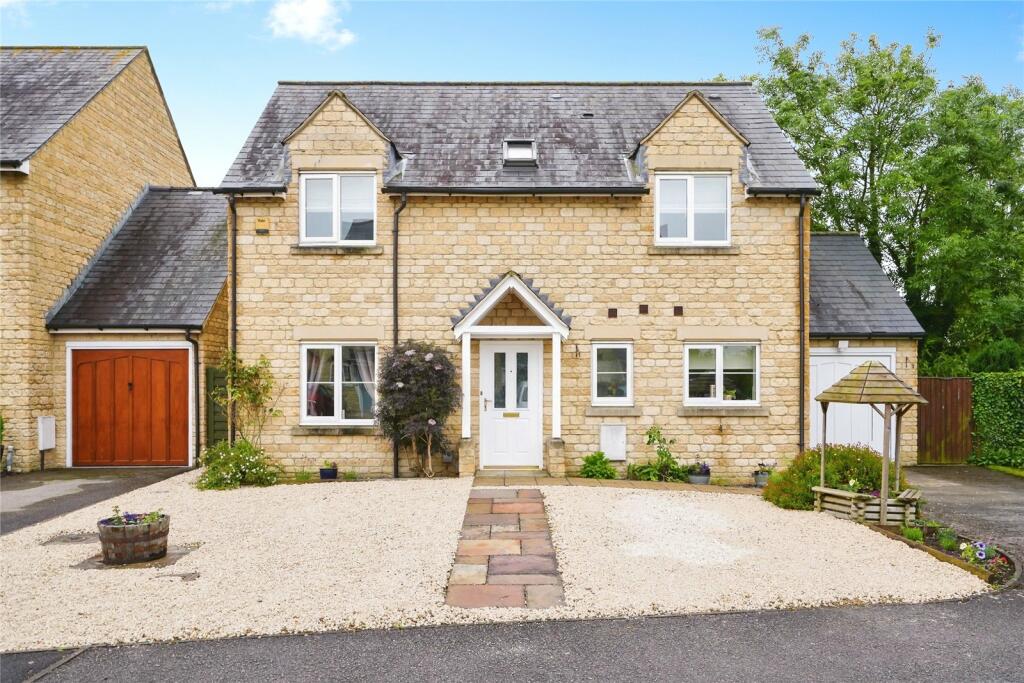 Main image of property: Sherwood Close, Launton, Bicester, Oxfordshire, OX26