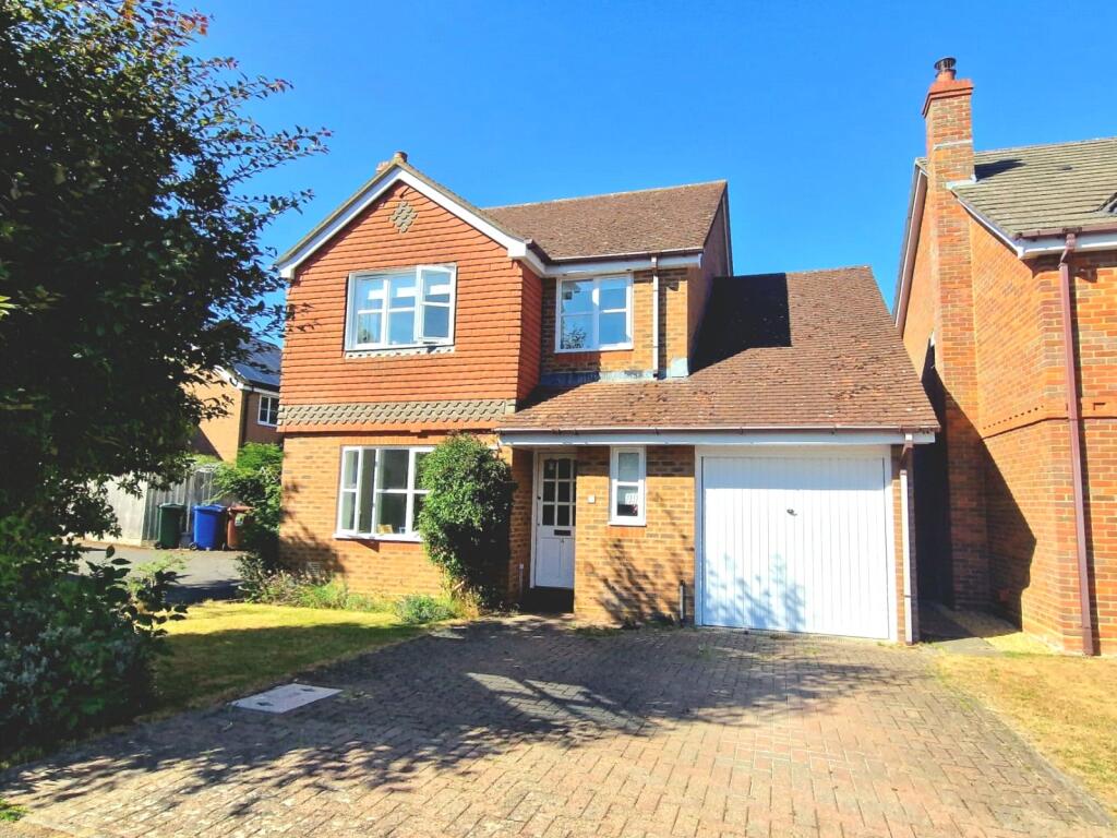 Main image of property: Queens Court, Bicester, Oxfordshire, OX26