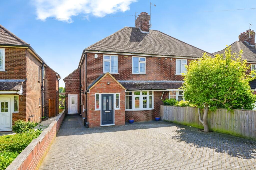 Main image of property: Buckingham Road, BICESTER, Oxfordshire, OX26