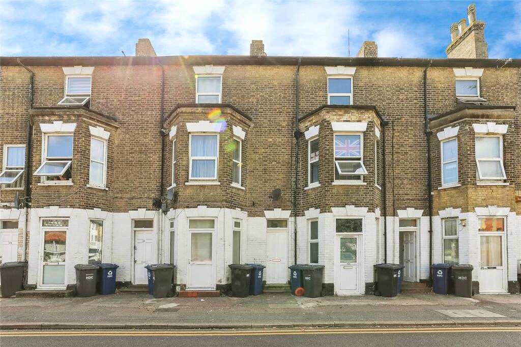 Main image of property: New Street, St. Neots, Cambridgeshire, PE19