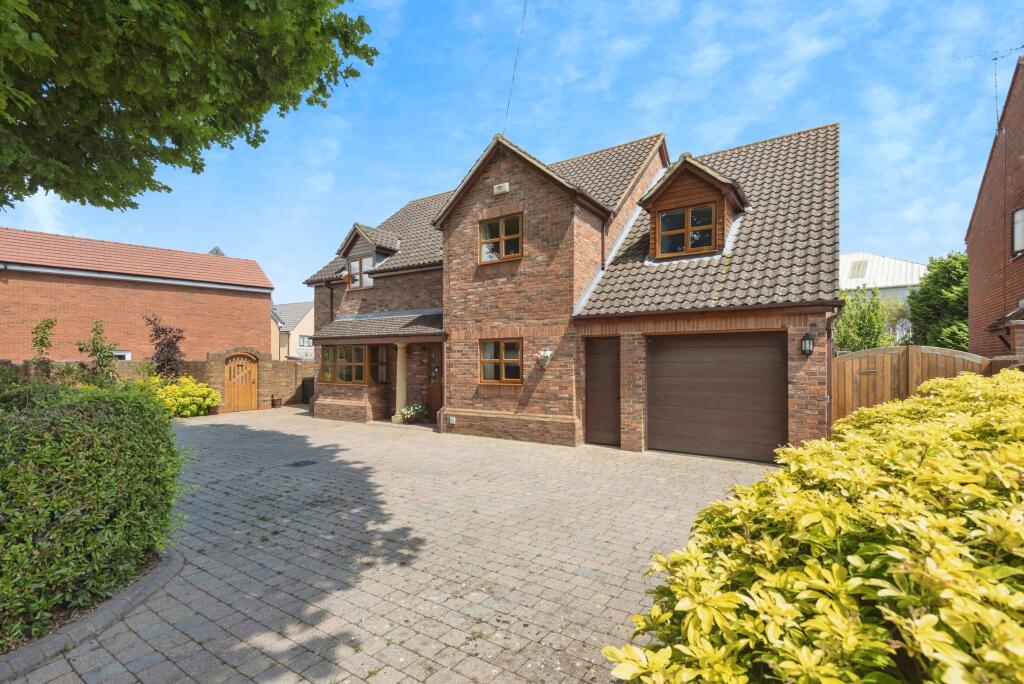 Main image of property: Iveldale Drive, Shefford, Bedfordshire, SG17