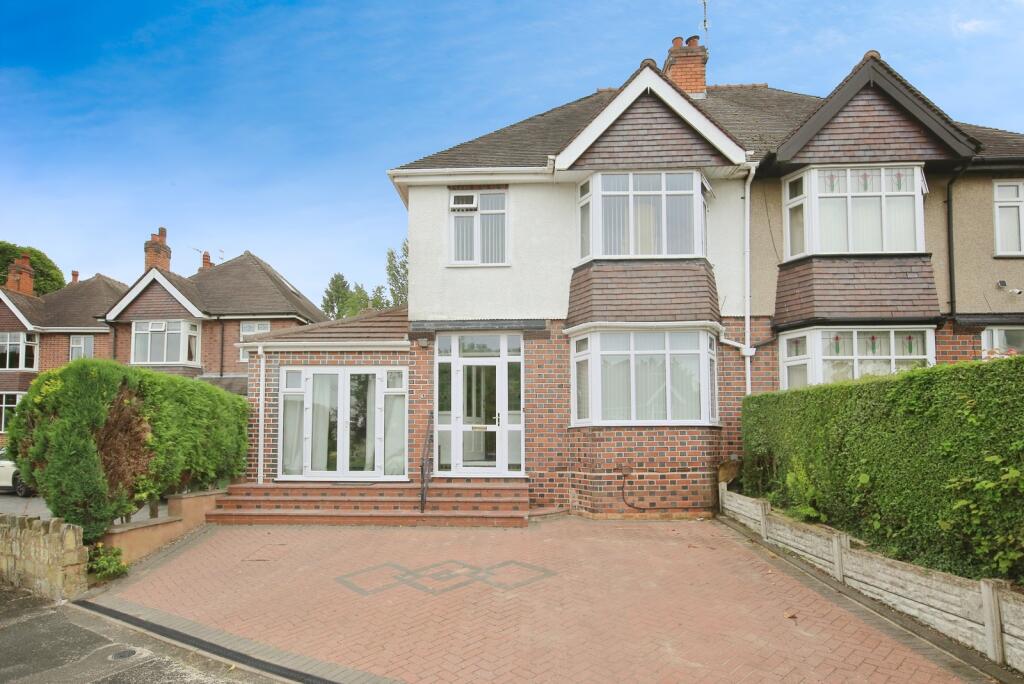 Main image of property: Goldthorn Crescent, WOLVERHAMPTON, West Midlands, WV4
