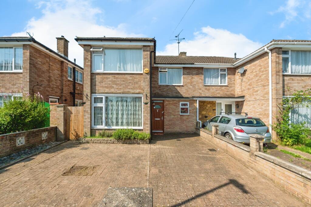 Main image of property: Clydesdale Road, Luton, Bedfordshire, LU4