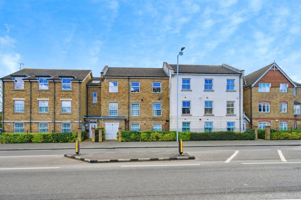 Main image of property: Church Street, Dunstable, Bedfordshire, LU5