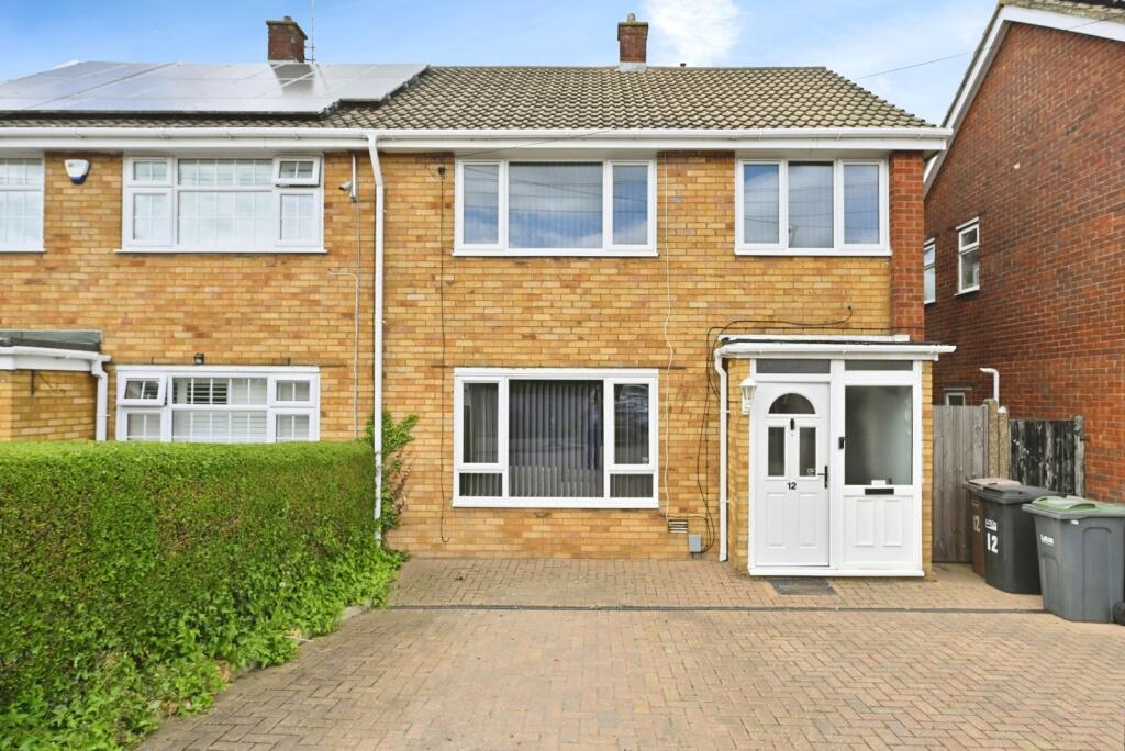 Main image of property: Landrace Road, Luton, Bedfordshire, LU4