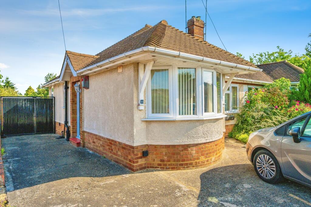Main image of property: Hathaway Close, Luton, Bedfordshire, LU4