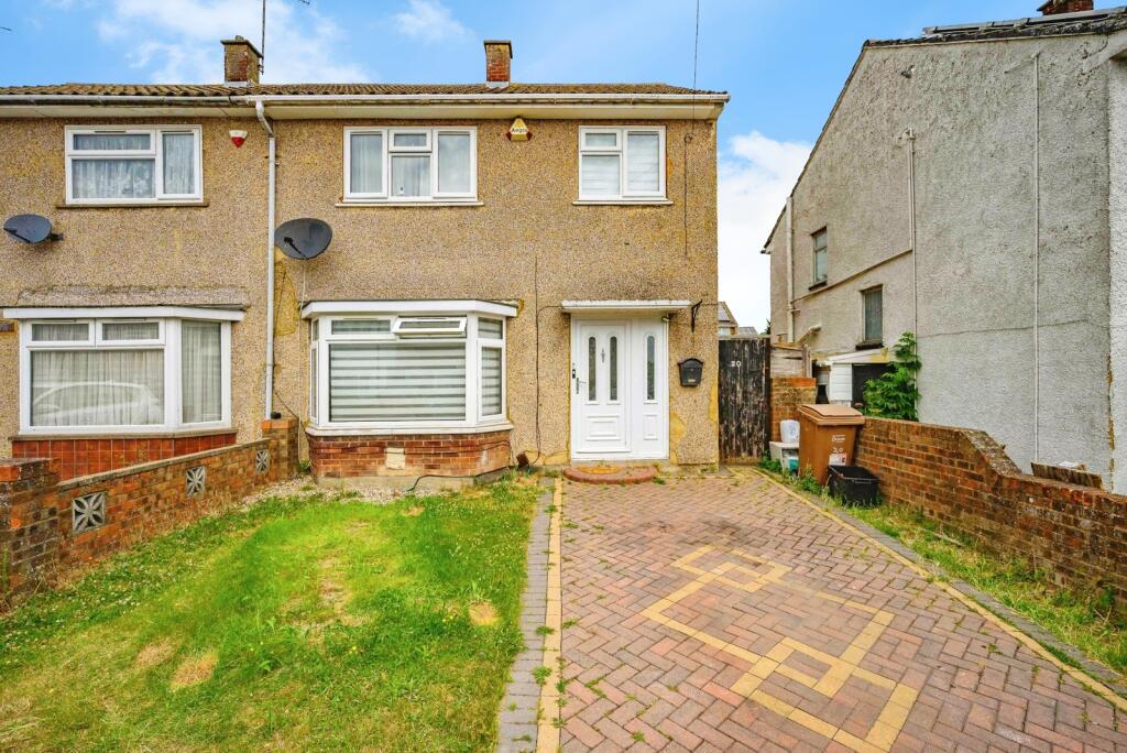 Main image of property: Trefoil Close, Luton, Bedfordshire, LU4