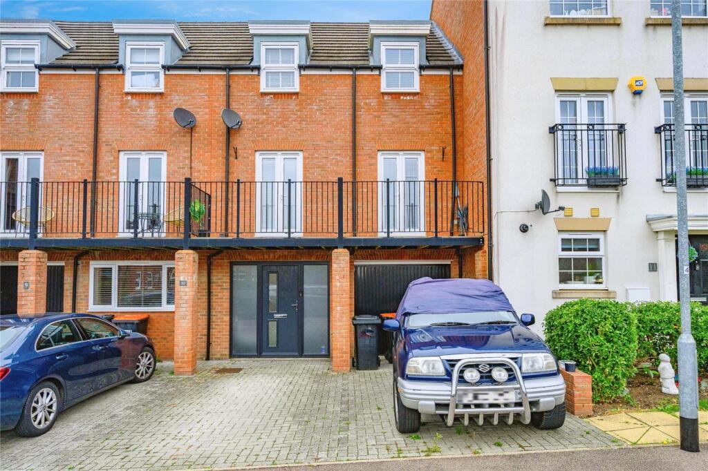 Main image of property: Limestone Grove, Houghton Regis, Dunstable, Bedfordshire, LU5