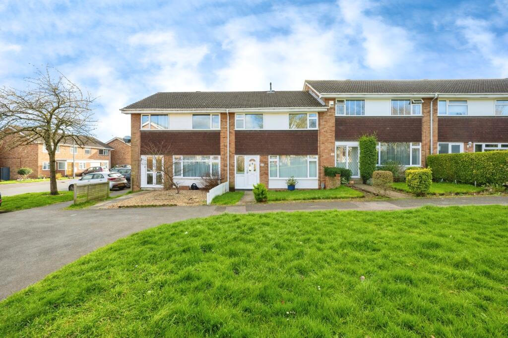 3 bedroom terraced house for sale in Clover Road, Flitwick, Bedford