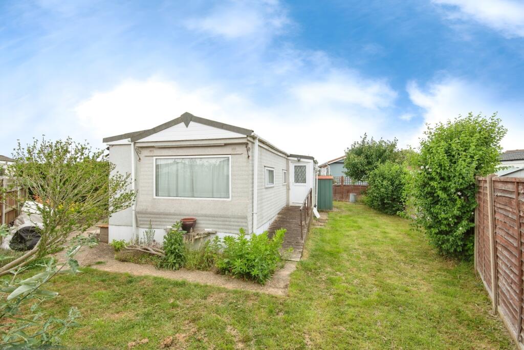 Main image of property: Three Star Park, Bedford Road, Lower Stondon, Henlow, SG16
