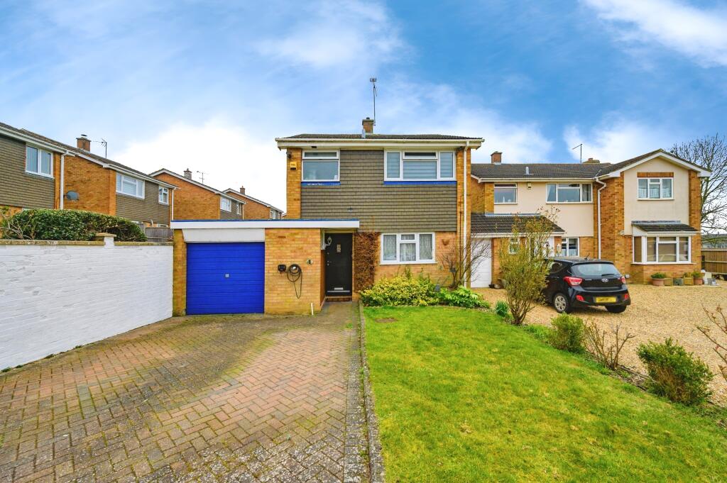 Main image of property: Redgrave Gardens, LUTON, Bedfordshire, LU3